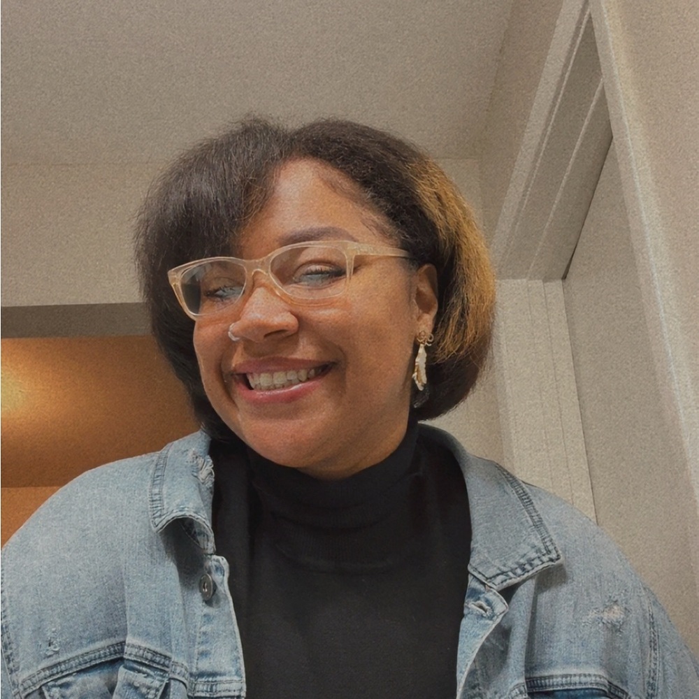 Meet your Posher, Tiara